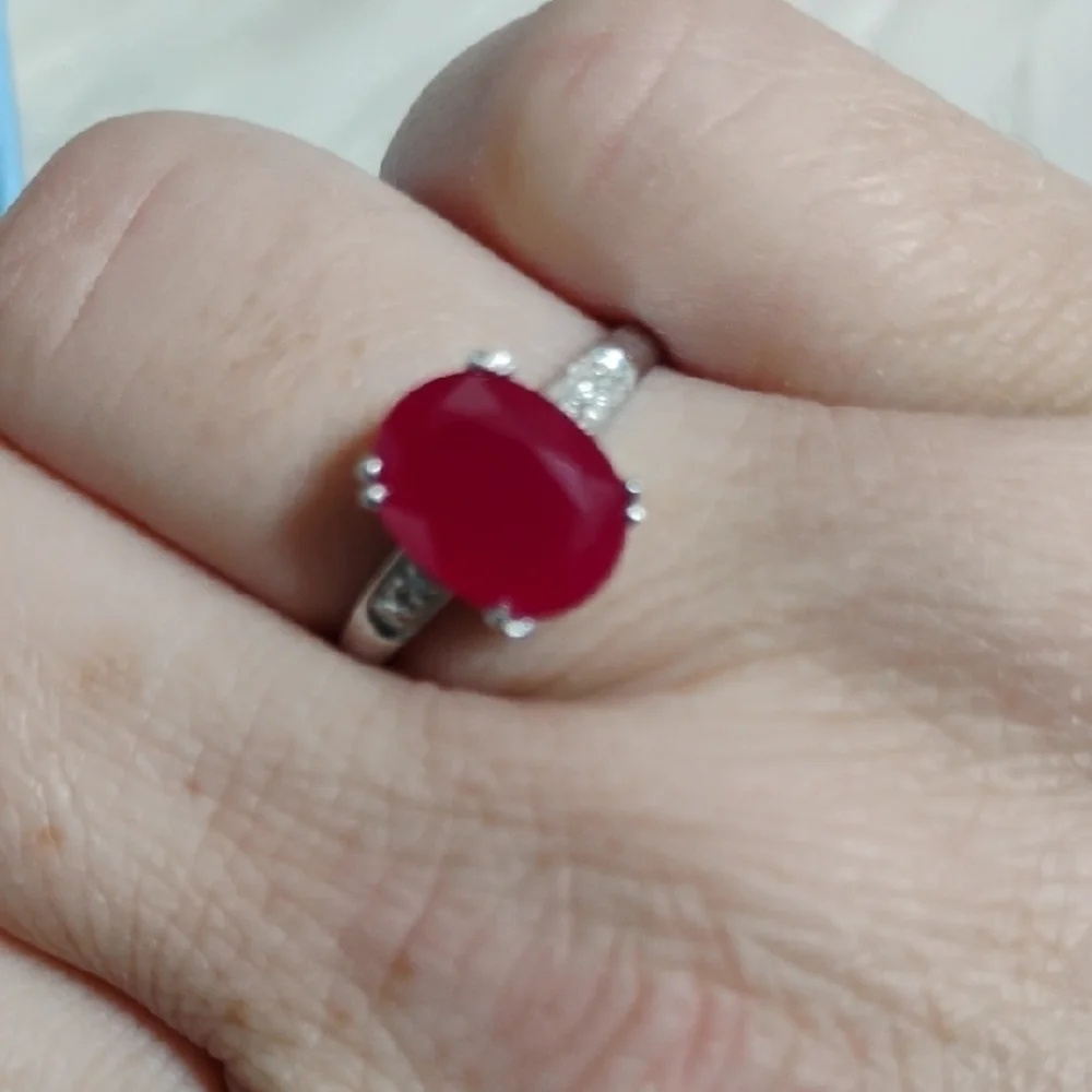 SALE! Radiant 10kt Solid White Gold Genuine Ruby & Diamond Engagement Ring - Picture 11 of 16